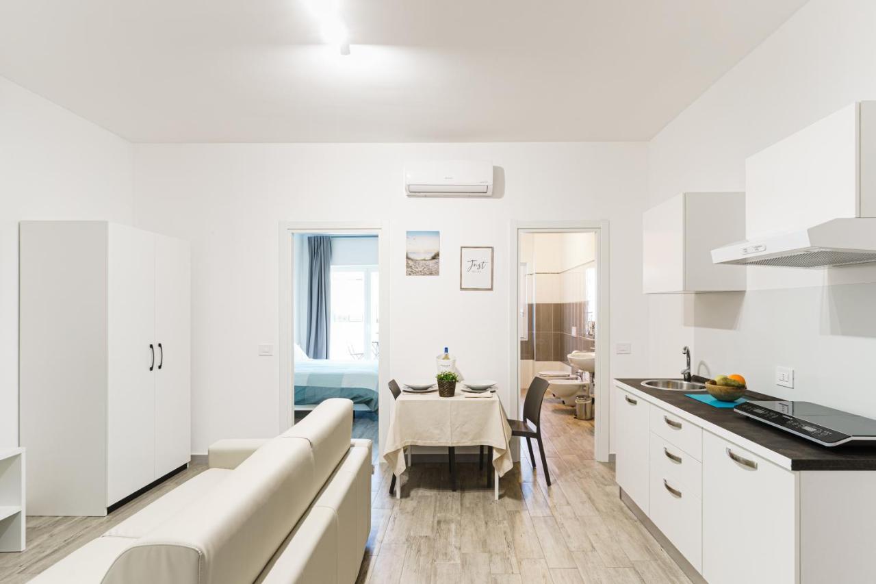 Aparthotel Le Marine Bisceglie Extérieur photo