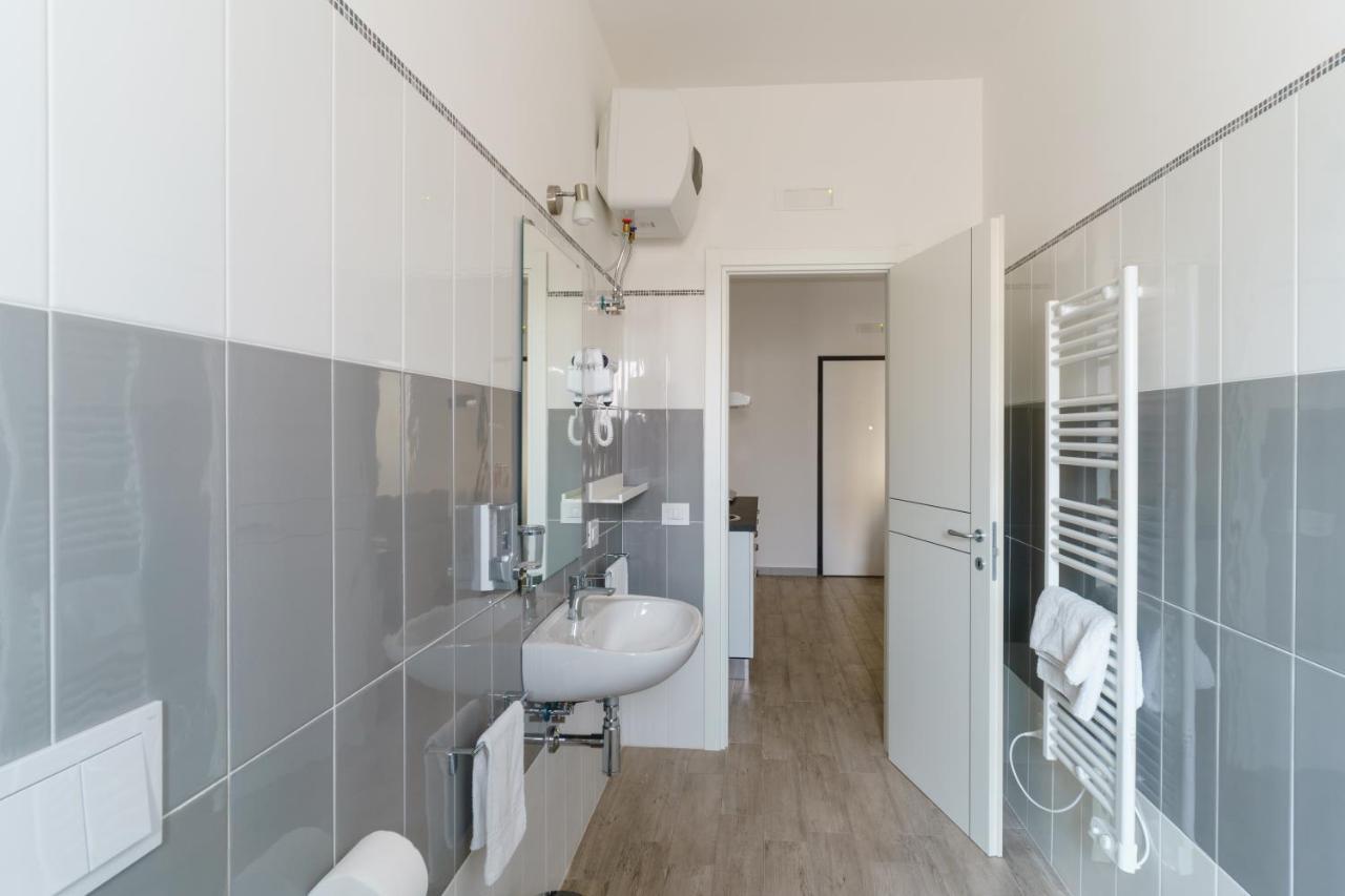 Aparthotel Le Marine Bisceglie Extérieur photo