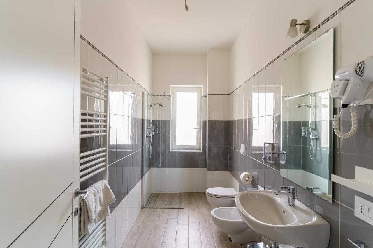 Aparthotel Le Marine Bisceglie Extérieur photo